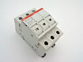 E93-30SCC ABB Fuse Holder Volt Ac Amp