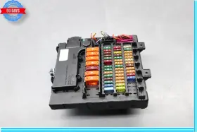 61136905228 BMW Interior Dash Fuse Power Relay Junction Box