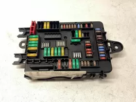 9360372 BMW Rear Power Distribution Fusebox