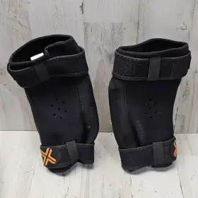 40070060215 FUSE Alpha Elbow Pad #2