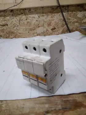 USCC3I GOULD Ultrasafe Fuse Holder
