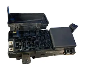 38200-TK8-A11 HONDA Odyssey Engine Fuse Relay Box