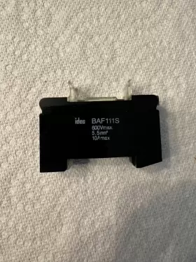 BAF111S IDEC Fuse Block Indicator