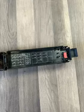56050456AC JEEP Cherokee Engine Fuse Box #2