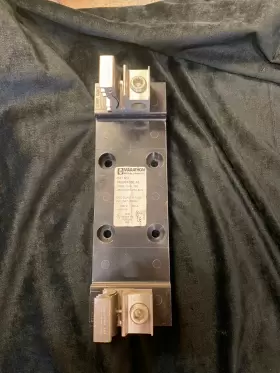 6R200A1BE MARATHON Fuse Block Lug Amp