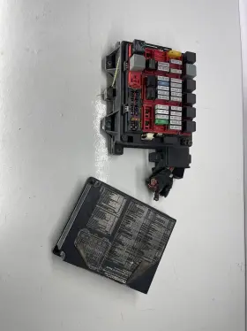24-1345-001 MERCEDEC Sterling Acterra Left Fusebox
