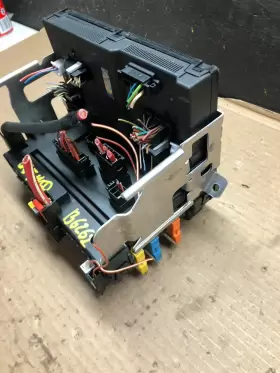A2215403550 MERCEDES Electric Power Control Fuse Box Module #2