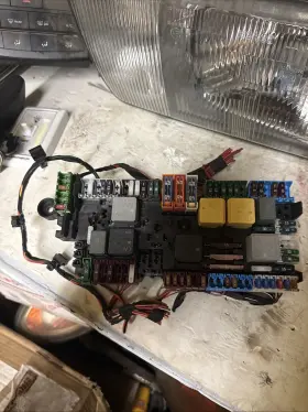 W907 MERCEDES Sprinter Fuse Box