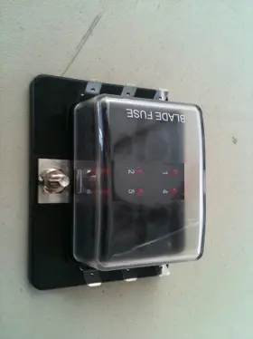 BLT-I-306 OPTIFUSE Indicating Fuse Block Cover Atc Blade