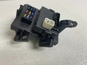 86241-04030 TOYOTA Tacoma Relay Integration Fuse Box Panel #3